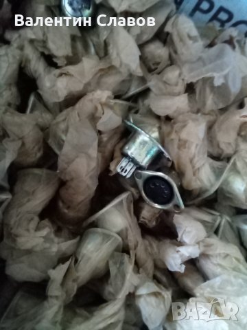 Букса петица