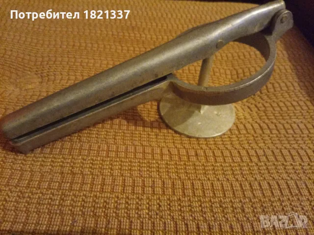 Кухненска преса, ръчна, от социализма , снимка 6 - Аксесоари за кухня - 47744058
