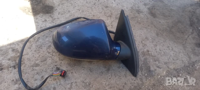 Дясно огледало за VW Passat B6, снимка 2 - Части - 50585788