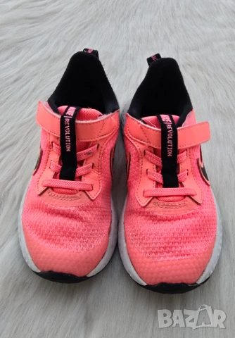 Детски маратонки Nike Revolution №27/28, снимка 14 - Детски маратонки - 54047012