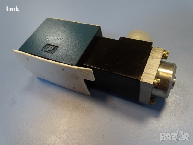 Хидравличен разпределител BOSCH 0810 090107 directional control valve 081WV06, снимка 6 - Резервни части за машини - 42221597