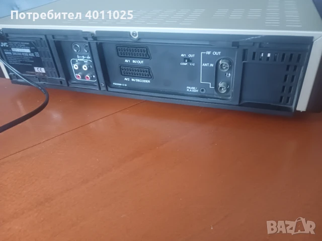 Топ video  JVC HR-S9400E  HiFi HighEnd S-VHS + слушалки JVC, снимка 5 - Приемници и антени - 50847962