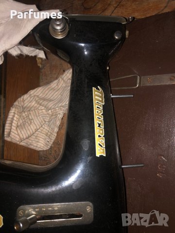 Ретро шевна машина ретро само за 100 лв. Не пращам по еконт. Тежи много. Работи перфектно. , снимка 1