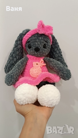 Ръчно плетено зайче, снимка 2 - Плюшени играчки - 51883402