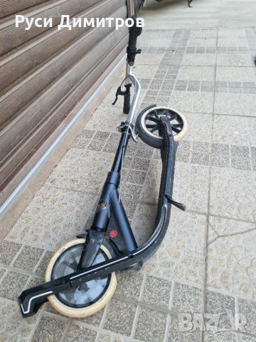 Тротинетка, снимка 3 - Детски велосипеди, триколки и коли - 42802472