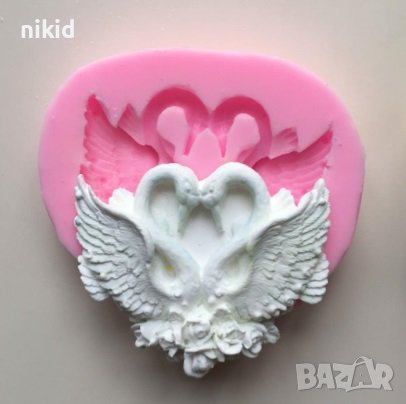 2 разперени Лебеда Лебед Лебеди с рози силиконов молд форма калъп фондан шоколад гипс