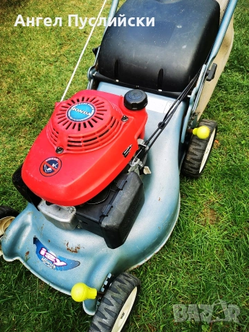 Honda Самоходна бензинова косачка 46см, снимка 2 - Градинска техника - 53939535