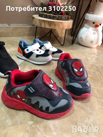 Детски маратонки, снимка 2 - Детски маратонки - 52764046