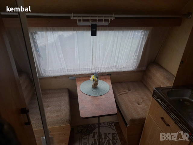 Kip малка каравана - 3,20 метра РЕГИСТРИРАНА, снимка 12 - Каравани и кемпери - 54015639
