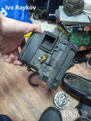 Front Right Air Vent Opel Astra F CC 4/5 Door 90360117 RH, снимка 2 - Части - 53875811