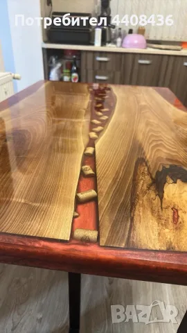 Маса от орех и епоксидна смола, снимка 3 - Маси - 49405507