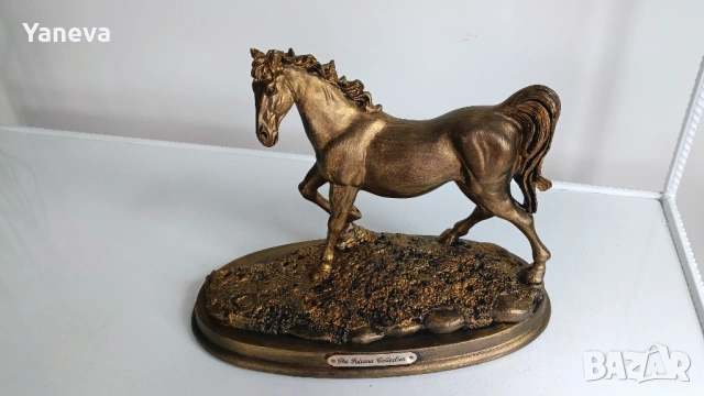 Кон , английска , реалистична статуетка с детайлно изработена мускулатура и грива , снимка 4 - Статуетки - 54031478