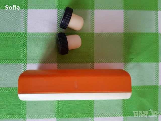 Колекция СОЦ: придобивки за почистване на масата от 80те и 2ве тапи за домашното пиво, снимка 3 - Колекции - 32180753