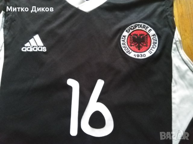 Футболен потник Адидас на звездата на Албания Сикалеши №16 размер С, снимка 2 - Футбол - 42511441