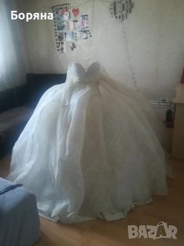 Булчински  рокля. 