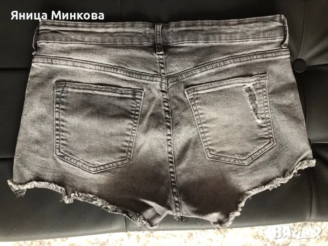 Дамски къси дънкови панталони HM, снимка 4 - Къси панталони и бермуди - 49296887