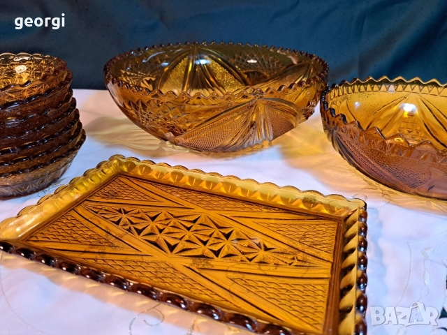 голяма и малка фруктиера, 7 купички и плато от цветно стъкло карамел 28/3, снимка 12 - Аксесоари за кухня - 51862680