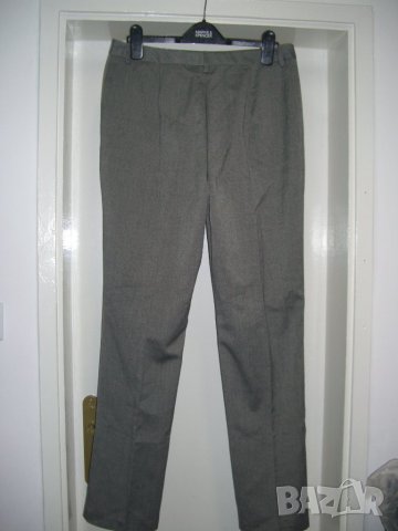 Английски официален панталон Marks&Spancer размер Л, снимка 2 - Панталони - 35132807