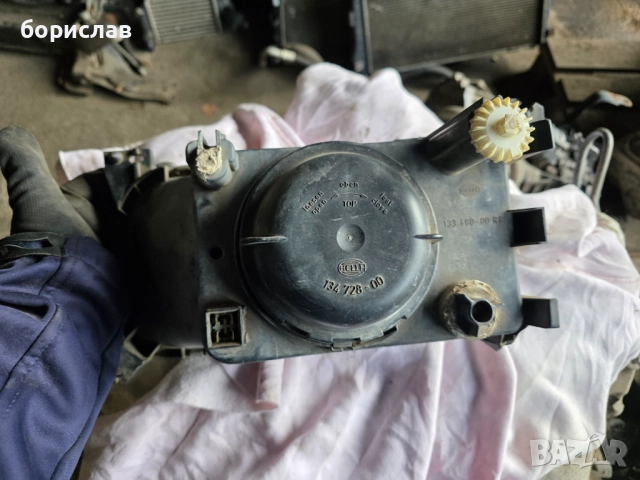 Десен фар за Фолксваген Пасат б3, снимка 4 - Части - 52355592