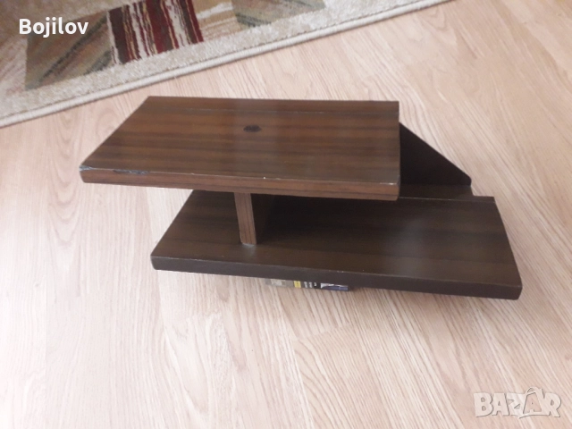 Продавам,рафтче за монтаж на стена,за телефон,списания , снимка 2 - Етажерки - 51938420