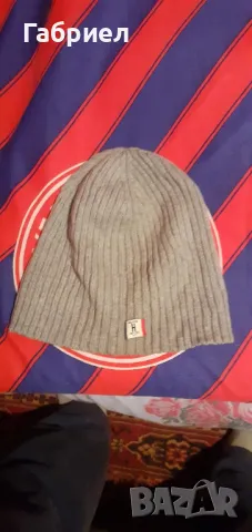 Шапка Tommy HILFIGER. , снимка 2 - Шапки - 47886954