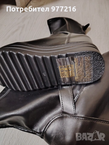 Дамски чисто нови боти от еко кожа, снимка 2 - Дамски боти - 53062621