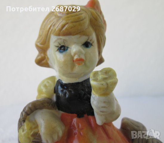 2 бр  стари фигури момче момиче керамика порцелан, червена шапчица, снимка 9 - Декорация за дома - 29125581
