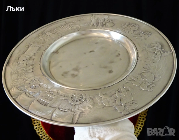 Калаена чиния с търговски керван,конници,войска. , снимка 5 - Антикварни и старинни предмети - 52665040