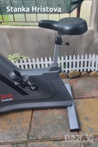 Велоаргометър Life Cycle 9500HR., снимка 3 - Фитнес уреди - 52921153