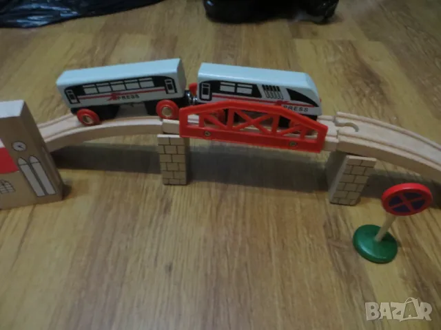 Дървено влакче, снимка 8 - Влакчета, самолети, хеликоптери - 48804341