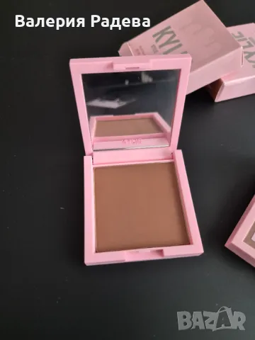 Пудра за лице KYLIE GENNER, снимка 2 - Декоративна козметика - 48916375