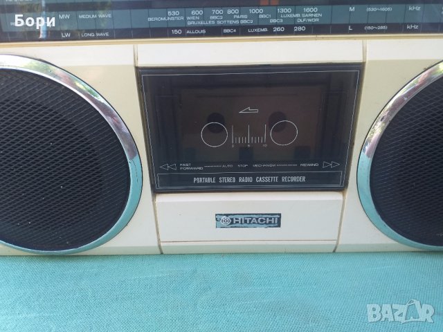 HITACHI TRK 6830 E Радиокасетофон бял, снимка 5 - Радиокасетофони, транзистори - 29288354