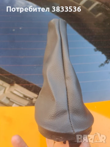 Оригинален сив маншон за скоросвен лост от Dacia Sandero 2005г. , снимка 3 - Части - 50990782