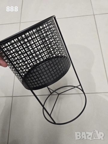 стойки за саксии 