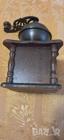 Ретро мелничка за кафе , снимка 4 - Антикварни и старинни предмети - 48331614