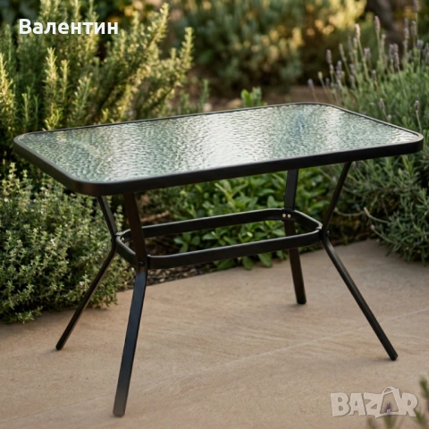 Елегантна правоъгълна маса – стъклен плот, модерен и устойчив дизайн