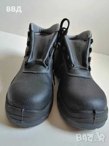 Работни обувки нови