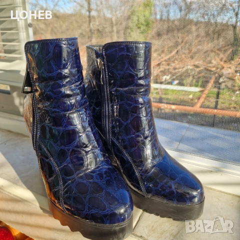 Дамски боти 37