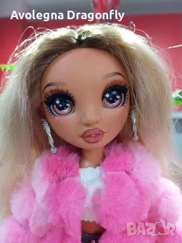 Кукла Рейнбоу Хай, снимка 2 - Кукли - 48043624