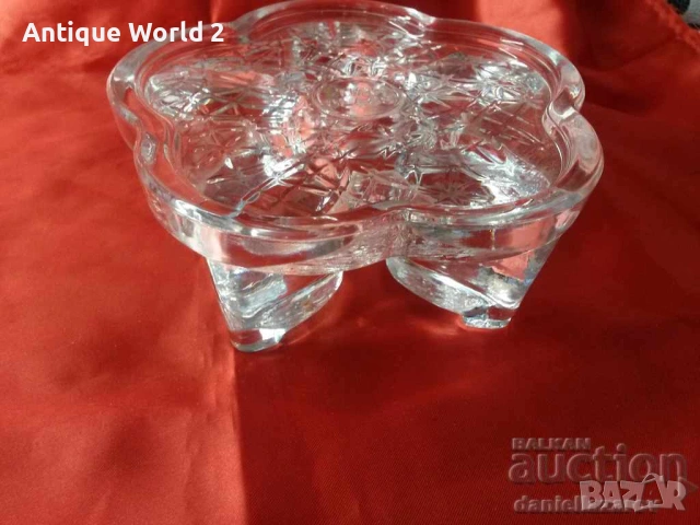 Поставка Преспапие КРИСТАЛНО Стъкло