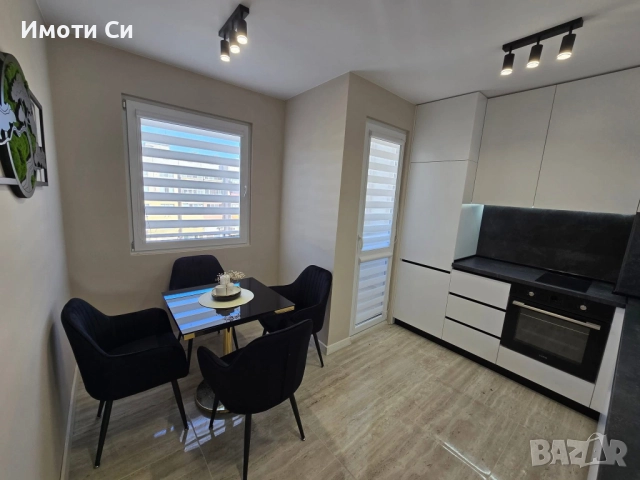 Тристаен апартамент, снимка 2 - Апартаменти - 52142067