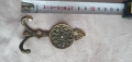 1бр. Стара бронзова закачалка, снимка 4