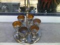 Старо кръгло метално сервизче от 6 чаши за коняк с дръжка и поставка за чашите, снимка 1 - Други ценни предмети - 37571101