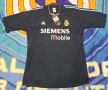 Тениска на Реал Мадрид на Луиш Фиго
