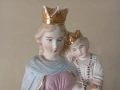 Порцеланова статуетка Дева Мария с Младенеца, снимка 2
