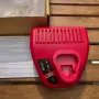 Milwaukee M12 зарядно, снимка 2