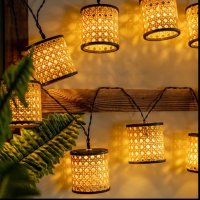 Градинско осветление, Соларен гирлянд с ратанови фенери, топла бяла светлина, 3,8 см - 10 бр., снимка 2 - Външни лампи - 44506281