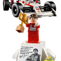 LEGO Icons 10330 - McLaren MP4/4 и Айртон Сена, снимка 5 - Колекции - 44623041