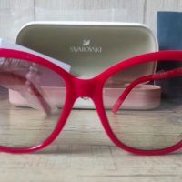 Swarovski нови дамски луксозни слънчеви очила с кристилни елементи червени , снимка 1 - Слънчеви и диоптрични очила - 33545942
