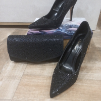 Нов камплект обувки и чанта , снимка 1 - Дамски обувки на ток - 44638675